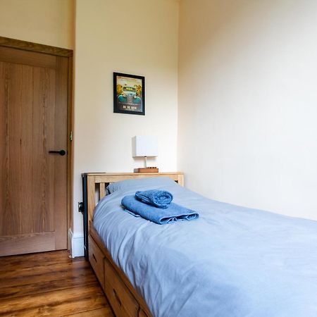 Clayton West Holmfield Houseヴィラ エクステリア 写真