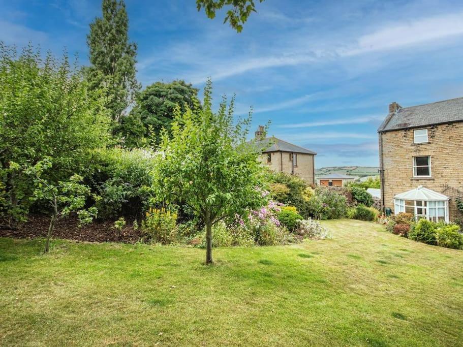 Clayton West Holmfield Houseヴィラ エクステリア 写真